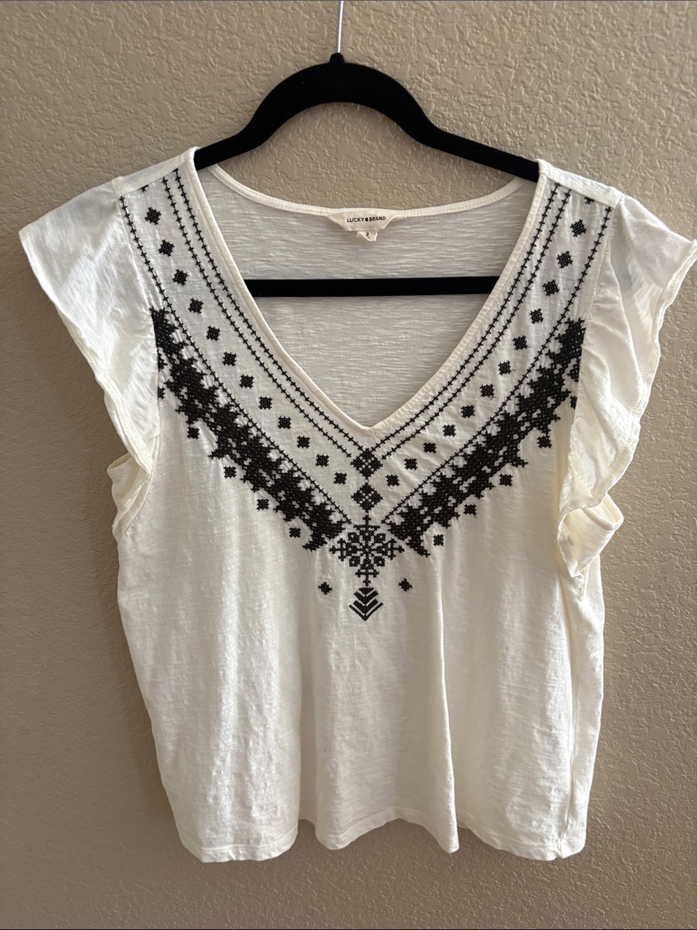 Lucky Brand Cream Embroidered V-Neck Flutter Sleeve Camisole